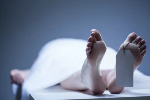 കോവിഡ്‌ 19 സംശയിച്ച്‌ ആശുപത്രികള്‍ തിരിച്ചയച്ചതോടെ മലയാളി വീട്ടമ്മ ചികിത്സ കിട്ടാതെ മരിച്ചു.