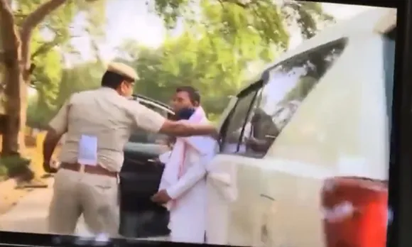 ഇഡിക്കെതിരായ പ്രതിഷേധത്തിനിടെ കണ്ടം വഴിയോടി യൂത്ത് കോണ്‍ഗ്രസ് ദേശീയ അധ്യക്ഷന്‍ ! അറസ്റ്റു ചെയ്യാനെത്തിയ പോലീസുകാരനെ കബളിപ്പിച്ച് ബിവി ശ്രീനിവാസ് ഓടി രക്ഷപ്പെട്ടു. യൂത്ത് കോണ്‍ഗ്രസ് അധ്യക്ഷന്‍ ഓടി രക്ഷപ്പെടുന്നത് സാമൂഹ്യ മാധ്യമങ്ങളില്‍ വൈറല്‍