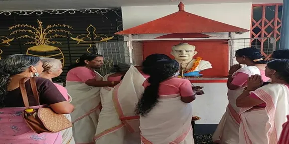 മന്നത്തു പത്മനാഭന്റെ മഹാസമാധിദിനത്തിൽ സാന്ദ്രാനന്ദം അമ്മമാരുടെ ശ്രദ്ധാഞ്ജലി