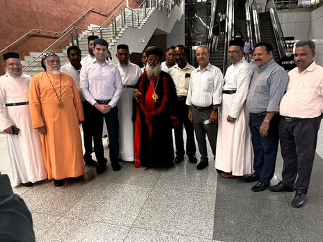 ഡൽഹിയിലെത്തിയ മലങ്കര  ഓർത്തഡോക്സ് സഭയുടെ  പരമാധ്യക്ഷൻ ബസേലിയോസ് മാർത്തോമ്മാ മാത്യൂസ് തൃതീയന് വരവേൽപ്പ് നല്‍കി