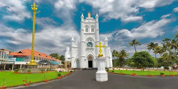 അരുവിത്തുറ പള്ളി സഹദാ കർമ്മപരിപാടികളുടെ മൂന്നാം ഘട്ട ഉദ്ഘാടനം 30ന്. കാഞ്ഞിരപ്പള്ളി രൂപതാ മുൻ അദ്ധ്യക്ഷൻ മാർ മാത്യു അറയ്ക്കൽ ഉദ്ഘാടനം നിർവഹിക്കും