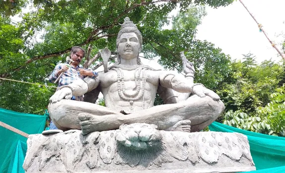 തലവൂരിൽ ശിവരൂപശില്പമൊരുക്കി ജി. ഷൈൻലാൽ