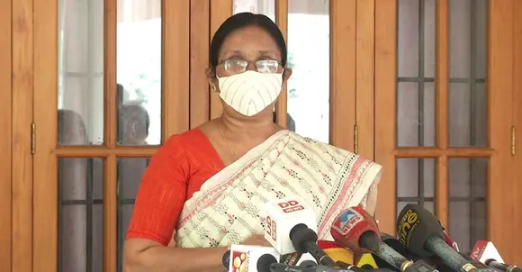 ‘ വാഗ്ദാനം ചെയ്ത 600 ല്‍ 580 കാര്യങ്ങളും ചെയ്തിട്ടാണ് ജനങ്ങളെ സമീപിക്കുന്നത്, ഭിക്ഷകൊടുത്തില്ലേലും വേണ്ടില്ല പട്ടിയെ വിട്ട് കടിപ്പിക്കരുത്’; ചെന്നിത്തലക്കെതിരെ കെകെ ശൈലജ