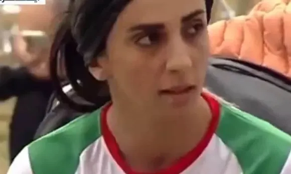 സോളിൽ നടന്ന ഏഷ്യൻ ക്ലൈംബിംഗ് മത്സരത്തിന്റെ ഫൈനലിൽ തലയിൽ ഹിജാബ് ധരിക്കാതെ ഇറാനിയൻ വനിതാ അത്‌ലറ്റ് ! പ്രതിഷേധത്തിൻ്റെ പുതിയ പോർമുഖം...