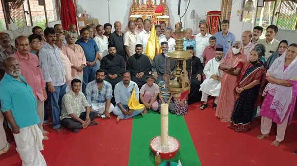 പരി: യൽദോ മാർ ബസേലിയോസ് ബാവയുടെ കബറിങ്കലേക്കുള്ള പതാക പ്രയാണ ഘോഷയാത്ര ; ചാലിശേരി യാക്കോബായ സുറിയാനി പള്ളിയിൽ സ്വീകരണം നൽകി