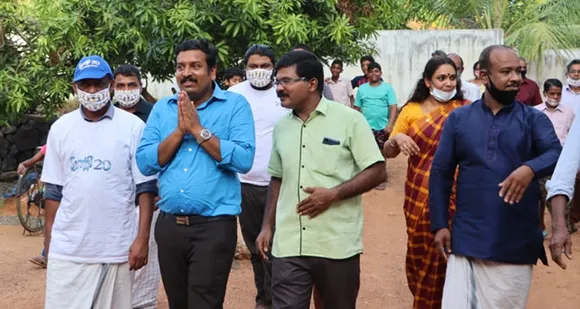 കുന്നത്തുനാടിന്റെ സ്നേഹാദരങ്ങളേറ്റുവാങ്ങി ട്വന്റി 20 സ്ഥാനാർത്ഥി ഡോ. സുജിത് പി സുരേന്ദ്രൻന്‍റെ പര്യടനം...