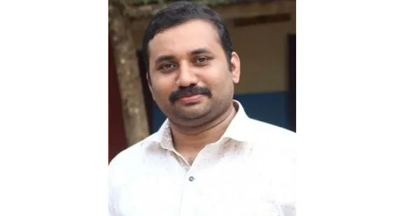 ചോറ്, അപ്പം, ദോശ, പുട്ട്, ഇഡ്ഡലി, ഇടിയപ്പം എന്നീ അരിയാഹാരങ്ങള്‍ അളവിലും എണ്ണത്തിലും കുറച്ചു ! പഞ്ചസാര, ബേക്കറി, ബോട്ടില്‍ഡ് ഡ്രിംഗ്സ് എന്നിവയുടെ ഉപയോഗം നാലിലൊന്നായി കുറച്ചു. 3 മാസംകൊണ്ട് 9 കിലോ കുറച്ച അനുഭവം പങ്കുവച്ച് തിരുവനന്തപുരം മെഡിക്കല്‍ കോളജിലെ ഡോക്ടറുടെ കുറിപ്പ്…