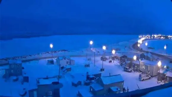 അലാസ്‌കയിൽ ബറോ പട്ടണത്തിൽ സൂര്യൻ ഉദിക്കാത്ത 66 ദിനങ്ങൾ