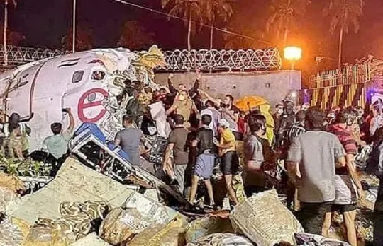 കരിപ്പൂര്‍ വിമാനദുരന്തം: ഇതുവരെ സ്ഥിരീകരിച്ചത് 20 മരണം; ജീവന്‍ പൊലിഞ്ഞവരില്‍ അമ്മയും കുഞ്ഞും; വിവിധ ആശുപത്രികളില്‍ ചികിത്സയിലുള്ളവരുടെ വിശദാംശങ്ങള്‍