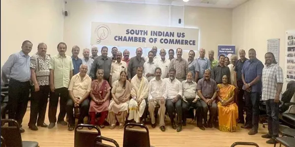 സ്റ്റാഫോര്‍ഡ് സിറ്റി മേയര്‍ കെന്‍ മാത്യുവിന് ചേംബര്‍ ഓഫ് കൊമേഴ്‌സിന്റെ ആദരം