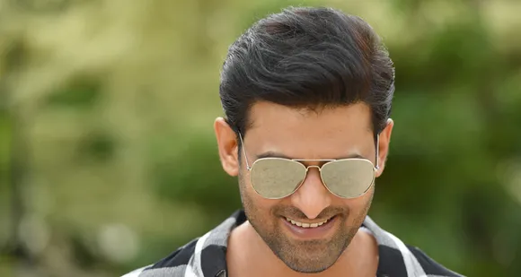 സമൂഹമാധ്യമങ്ങളില്‍ വൈറലായി പ്രഭാസിന്റെ ത്രിഡി ചിത്രം ആദിപുരുഷിന്റെ പോസ്റ്റര്‍ ! ആദ്യദിനം പോസ്റ്റര്‍ കണ്ടത് 13 ലക്ഷത്തോളം പേര്‍ !