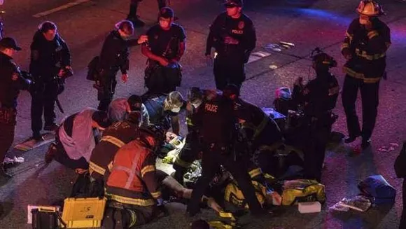 പ്രതിഷേധ പ്രകടനത്തിലേക്ക് വാഹനം ഇടിച്ചു കയറി യുവതി മരിച്ചു; ഒരാള്‍ക്ക് ഗുരുതര പരുക്ക്