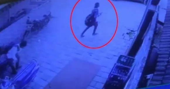 മംഗളുരു സ്ഫോടന കേസിലെ പ്രതിയുടെ സിസിടിവി ദൃശ്യങ്ങൾ പുറത്ത്: ദൃശ്യങ്ങളിലുള്ളത് ബോംബ് ഘടിപ്പിച്ച ബാഗുമായി ഷാരീഖ് പോകുന്നത്