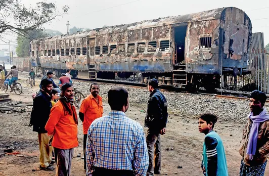 പ്രതിഷേധ തീയില്‍ കത്തിയത് റെയില്‍വേയുടെ 90 കോടി