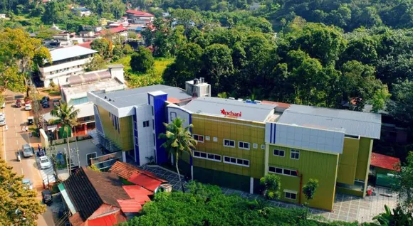 പള്ളിക്കത്തോട്ടില്‍ പുതിയ മള്‍ട്ടിപ്ലക്‌സ്: 'അഞ്ചാനി സിനിമാസ്' ഉദ്ഘടനം ചെയ്തു