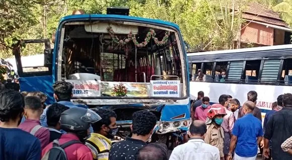 മലപ്പുറത്ത് മങ്കടയിൽ ബസും ഓട്ടോയും കൂട്ടിയിടിച്ച് മൂന്ന് മരണം