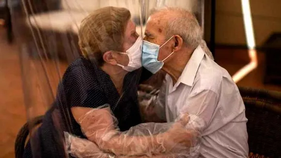 വിരഹം വിട്ടകന്ന നിമിഷം !