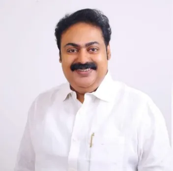 അഡീഷണൽ അജണ്ടയെ ചൊല്ലി പാലാ നഗരസഭയിൽ ചെയർമാൻ -  കൗൺസിലർ വാക്പോര് ! കൗൺസിൽ നടന്നപ്പോഴോ അതിനു ശേഷമൊ ഇല്ലാത്ത എതിർപ്പ് 20 ദിവസത്തിന് ശേഷം ഉന്നയിച്ച കൗൺസിലർ സിജി ടോണിയെ വിമർശിച്ച് ചെയർമാൻ ആൻ്റോ ജോസ് പടിഞ്ഞാറെക്കര. സിജി ടോണി പ്രതിപക്ഷ നേതാവാകാൻ മൽസരിക്കുന്നുവെന്ന്  ചെയർമാൻ ! നഗരസഭാ നടപ്പാക്കാനുദ്ദേശിക്കുന്ന ജനക്ഷേമ പദ്ധതികളെ കൗൺസിലർ അവഹേളിക്കുകയാണെന്ന് വിമർശനം. കൗൺസിലർമാർക്ക് മു നിസിപ്പൽ നിയമം നേരിട്ട് പഠിക്കാൻ ചെയർമാൻ്റെ ഓഫിസിലും, മുനിസിപ്പൽ ലൈബ്രററിയിലും സംവിധാനം ഒരുക്കാനും ചെയർമാൻ്റെ നിർദ്ദേശം