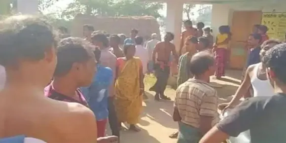 സ്കൂളിലെ ഉച്ചഭക്ഷണത്തില്‍ പാമ്പ്; ഭക്ഷ്യവിഷബാധയേറ്റ കുട്ടികള്‍ ആശുപത്രിയില്‍