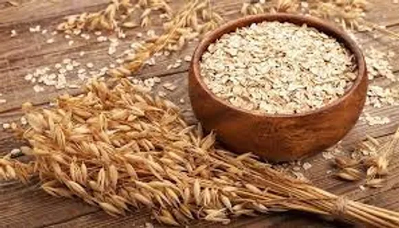 ദിവസവും ഒരു നേരം ഓട്സ് കഴിക്കുന്നതുകൊണ്ടുള്ള ആരോ​ഗ്യ ​ഗുണങ്ങൾ നോക്കാം..