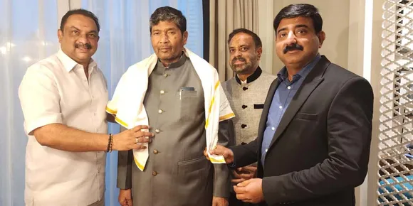 ഡബ്ല്യുഎംസി മിഡിൽ ഈസ്റ്റ് റീജിയന്‍ പ്രതിനിധികൾ ദുബായിലെത്തിയ കേന്ദ്ര ഭക്ഷ്യ സംസ്കരണ വ്യവസായ മന്ത്രി പശുപതി കുമാർ പാറസുമായി ചര്‍ച്ച നടത്തി