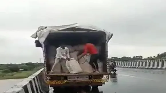 കർഷകർ വെളുത്തുള്ളി വിപണിയിലുപേക്ഷിച്ചു പോകുന്നു ! സവാളയും തക്കാളിയും ആർക്കും വേണ്ടാത്ത അവസ്ഥ...