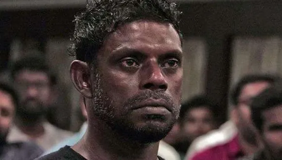 വിനായകൻ മഹാ അപമാനമാണ്, മഹാ പരാജയമാണ്! ചോദ്യകർത്താക്കൾ വീട്ടിൽ ചെന്ന് സോപ്പും ഡെറ്റോളും സുഗന്ധദ്രവ്യങ്ങളും ചേർത്ത് ചൂടുവെളളത്തിലൊന്ന് കുളിക്ക്-വിമർശിച്ച് ശാരദക്കുട്ടി