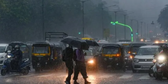 സംസ്ഥാനത്ത് ഇടിമിന്നലോടു കൂടിയ മഴയ്‌ക്കും കാറ്റിനും സാധ്യത; പ്രത്യേക ജാഗ്രതാ നിർദേശം