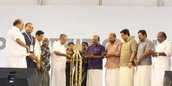 സംസ്‌കാരമെന്നത് പൊതുമണ്ഡലത്തില്‍ നിന്നു വേറിട്ടു നില്‍ക്കുന്ന ഒന്നല്ല. ഒരു സമൂഹത്തില്‍ സാധാരണമായത് എന്താണോ അതാണ് സംസ്‌കാരം എന്ന് ഉദ്ഘാടന പ്രസംഗത്തിൽ മുഖ്യമന്ത്രി; കൊച്ചി മുസിരിസ് ബിനാലെയ്ക്ക് തുടക്കം കുറിച്ച് മുഖ്യമന്ത്രി