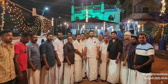 മുസ്‌ലിം ലീഗ് ശാഖാ കമ്മിറ്റി കരിമ്പ ജുമാ മസ്ജിദിൽ നടത്തിയ സമൂഹ നോമ്പ് തുറ സൗഹൃദവും സന്തോഷവും പങ്കുവെക്കുന്ന സ്നേഹവിരുന്നായി...