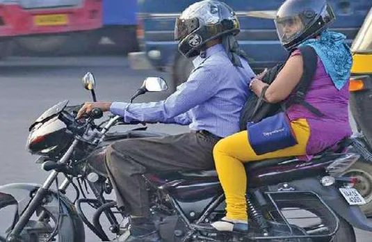ഇരുചക്ര വാഹനങ്ങളിൽ നാല് വയസ്സിന് മുകളിലുള്ളവർക്ക് ഹെൽമെറ്റ് നിർബന്ധം