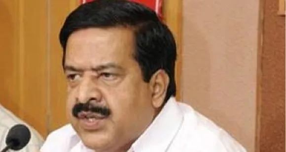 കേരള കോണ്‍ഗ്രസ് ജോസ് വിഭാഗം ചെയ്തത് ചരിത്രത്തോടും ജനാധിപത്യത്തോടും ചെയ്ത അനീതിയെന്നു രമേശ് ചെന്നിത്തല. സഭാ നടപടികള്‍ അവസാനിച്ചാലുടന്‍ വിപ്പു ലംഘനത്തില്‍ പരാതിയുമായി ജോസും ജോസഫും സ്പീക്കറെ കാണുമെന്നും സൂചന