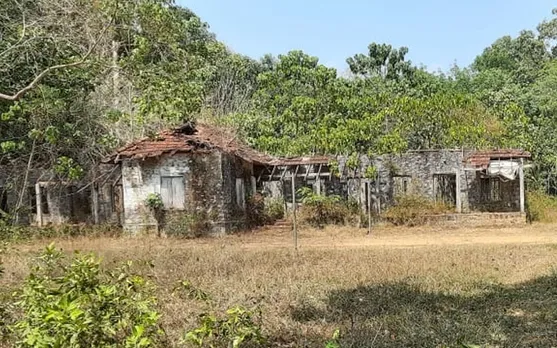 അര നൂറ്റാണ്ട് മുന്‍പ് തുടക്കം കുറിച്ചിട്ടും രണ്ടു പതിറ്റാണ്ടുപോലും പ്രവര്‍ത്തിക്കാതെ വെറുതെ കിടക്കുന്ന ഇടമറ്റത്തെ ഗവണ്‍മെന്‍റ് എല്‍പി സ്കൂളിന് ശാപമോക്ഷമാകുമോ ? പുതിയ ഗവണ്‍മെന്‍റ് ഐടിഐ ഇടമറ്റത്ത് സ്ഥാപിക്കാന്‍ സര്‍ക്കാര്‍ കനിഞ്ഞാല്‍ പഴയ 'ചക്കാല പള്ളിക്കുടം' വീണ്ടും വിദ്യാഭ്യാസ ഭൂപടത്തില്‍ ഇടം നേടും ! ബന്ധപ്പെട്ടവര്‍ മനസു വയ്ക്കുമോ എന്ന് കണ്ടറിയാം...