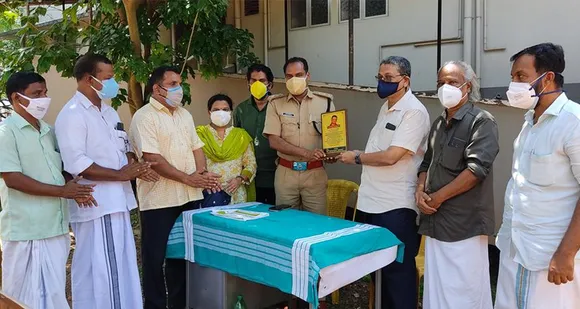സ്നേഹാർദ്രമായി പ്രവർത്തിച്ച ഡോ. പി.ക്യു ഷഹാബുദ്ധീന് ഡോക്ടേഴ്സ് ദിനത്തിൽ 'ഓർമ' സ്നേഹ സ്പർശം പ്രഥമ പുരസ്ക്കാരം നൽകി ആദരിച്ചു