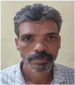 വീട് തിരക്കി വന്നവര്‍ക്ക് വീട് കാണിച്ചുകൊടുത്ത അയൽവാസിയെ കുത്തി കൊലപ്പെടുത്താൻ ശ്രമിച്ചയാൾ അറസ്റ്റിൽ