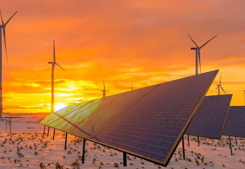 India Adds Record 21.9 GW of Solar and Wind in H1 2025