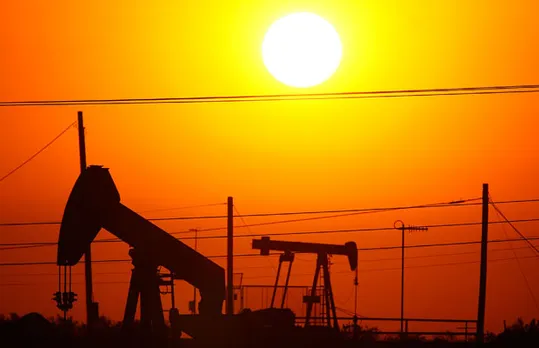 Indian oil companies to invest in solar plant