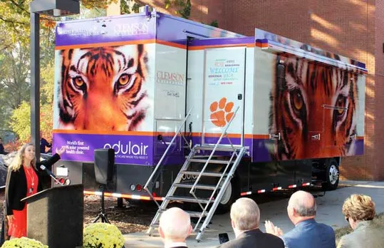 Solar Powered Mobile Health Clinic