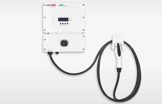 SolarEdge PV Inverter-Integrated Electric Vehicle Charger