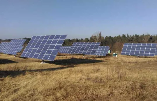 India Adds 2.2 GW Solar Capacity in Q3, Faces Slowing Activity - Mercom