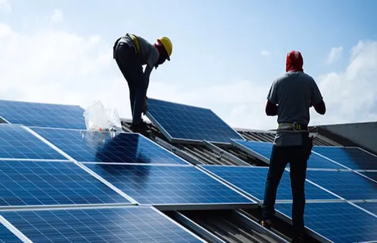 883 MW Rooftop Solar India