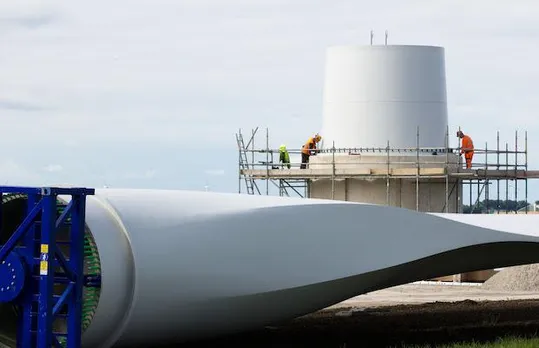 To Meet Climate Targets, Renewable Investments Need Tripling: Report