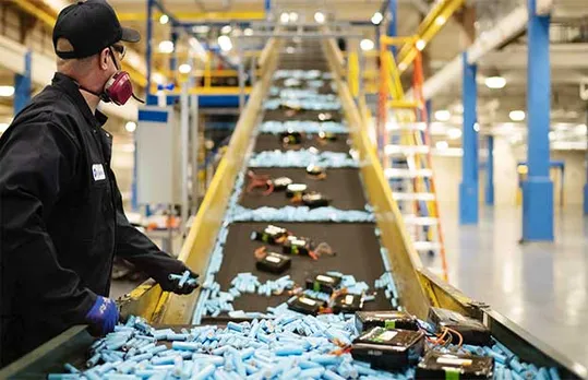 Toyota Motors EV battery recycles