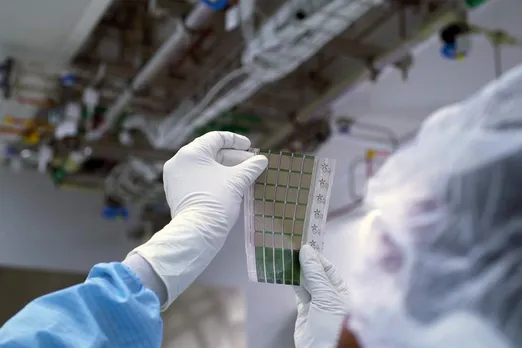 Thin film solar cells