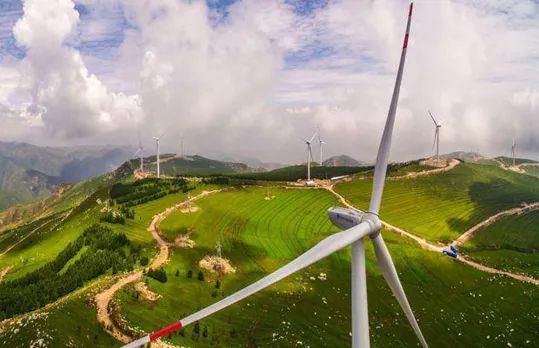 China Surpasses Coal with 1.32 Billion Kilowatts of Renewable Energy Capacity