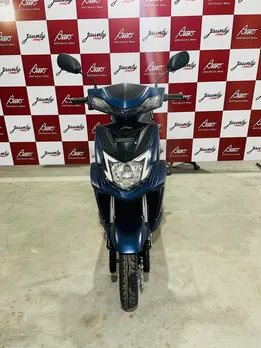 AMO Mobility two-wheeler EV model Jaunty i Pro with Smart BMS