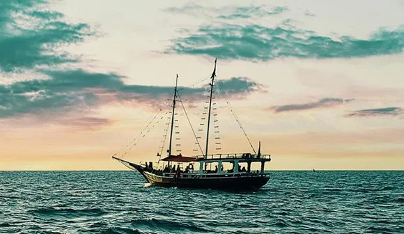 After Cancelling Tender Earlier, Odisha Again Issues Bid For Solar Boats