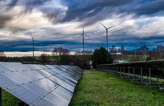 Solar Generation In India Improved In FY24: Fitch Ratings
