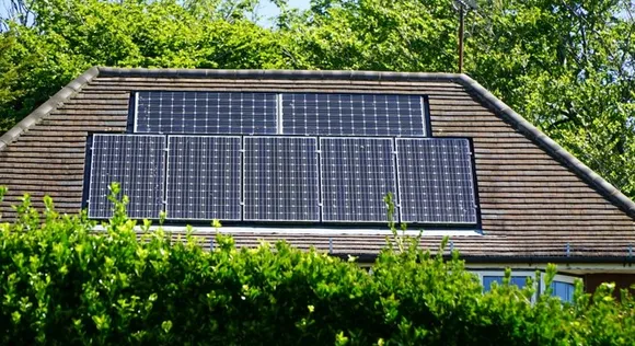 Powered by Hoymiles Microinverters