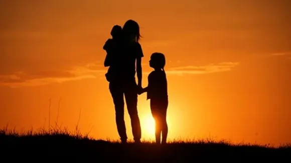mother-and-two-kids